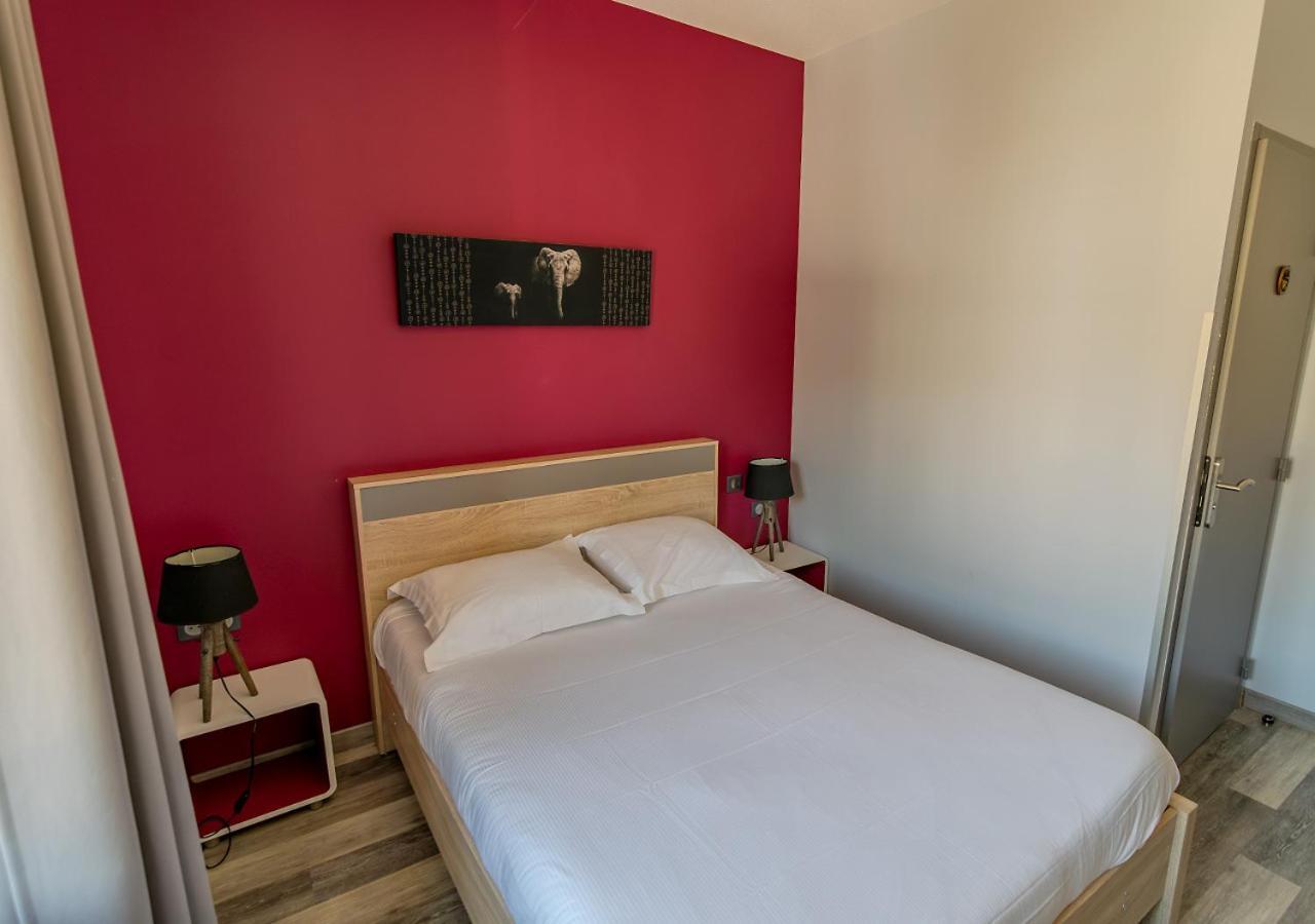 De L'abbaye A Hotel